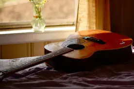 株洲小峰吉他：如何保养吉他图片