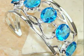 蓝水晶的净化方法以及保养方法图片