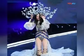 奚梦瑶尴尬摔倒事件完整透析，本人发文道歉引众好友关心视频封面