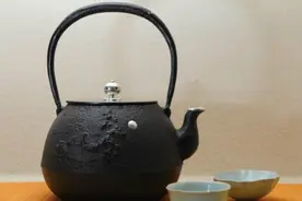短视频看懂铁壶的5个工艺图片