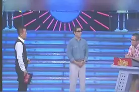 求职者上台戴墨镜，上电视怕被别人认出来，实力演绎“掩耳盗铃”