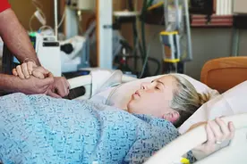 孕妇早期破水，该怎么办？图片