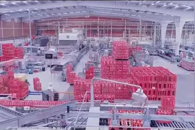 走进美国可口可乐制造工厂，这才是真正高规格的自动化工厂视频封面