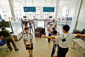 广州白云机场安检教您如何快速过安检图片