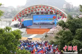 全国百余山歌“大腕儿”齐聚广西柳州斗唱飙歌图片