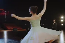 王力宏和听障女孩演绎的无声感情你被感动了吗