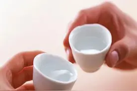 喝酒会不会引起心肌梗死？图片