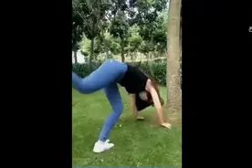 什么是尴尬，这就是尴尬，没对准一下子就翻身了视频封面