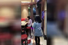 亲爱的美女姐姐我打不开 帮我一下呗 最新整蛊小视频快来学一下