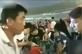 龙虾宴300斤虾15分钟被吃光视频封面