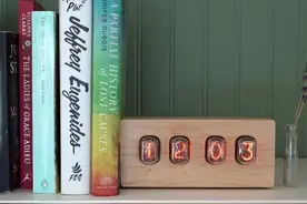 买一个美女不如买它 酷酷的数码时钟图片