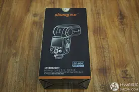 副厂热靴灯新选择——沃龙 sp600 闪光灯图片