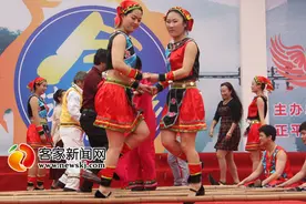 对山歌品乌饭 信丰畲族乌饭节“醉”倒八方来客图片