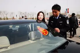 自学直考“第一人”王女士多了很多新伙伴图片