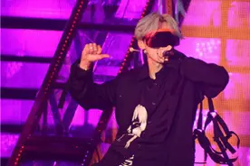 鹿晗演唱会完美收官 邓超李晨领万人为其庆生图片