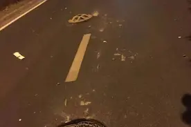 无盖窨井致车胎报废 车主索赔遭遇踢皮球图片