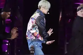 鹿晗上海演唱会超爸晨妈送福利，全球粉丝为小鹿提前庆生！图片