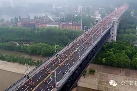 汉马首秀全程高清航拍送给你！想参加明年汉马？这里有答案！图片
