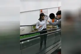 如果小伙不是长得帅，我想可能会被骂死！视频封面