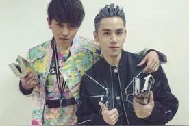 MIC男团双喜临门 赵泳鑫池约翰分别斩获个人奖项图片