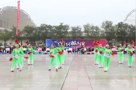 晋城体育场广场舞终极展演《中国美》——龙泉社区舞蹈队