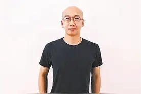 为什么有人爱“抖腿”?因为端坐是违背人类天性的图片
