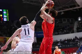 中国男篮客场胜韩国 小丁砍下30分图片