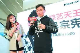 综艺大咖吴宗宪青岛走秀称准备拍《恋恋青岛》图片