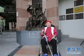 潘鹤：“狂妄者”的征途图片