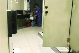 地铁也要“厕所革命”！轨交3、4、7号线车站厕所除菌消臭项目开始实施图片