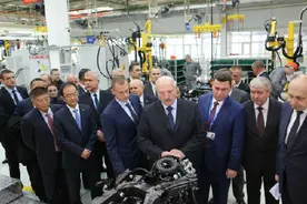 俄媒：吉利白俄罗斯工厂投产 圆了卢卡申科造车梦图片