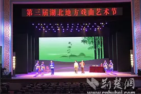 乡音小曲进军营 鄂西北小戏放光彩图片
