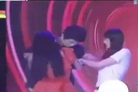 当女爱的太深的时候，竟然如此疯狂，直接在现场撕，涂磊真懵了！