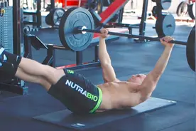 高强度腹肌训练方案 6个动作3组训练虐腹训练