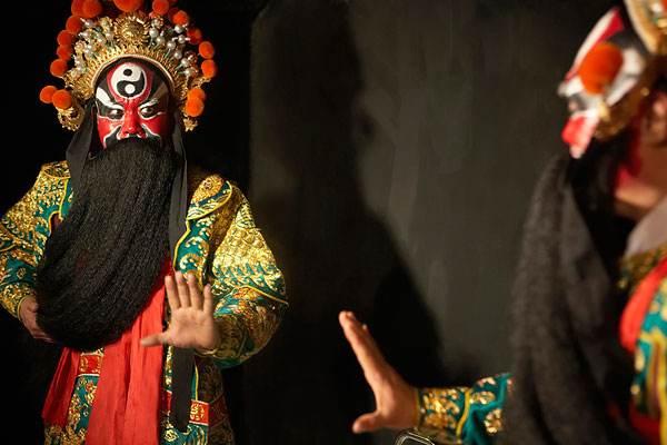 戏曲中生旦净末丑各角色,那种说法更靠谱点