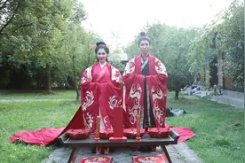 七夕之秦观《鹊桥仙·纤云弄巧》视频封面