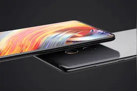 小米手机如何做到应用双开？只需按下这个按钮！手机立马变样！视频封面