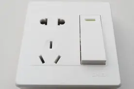 带开关的插座，开关控制插座的接线方法视频封面