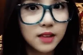 文艺妹子是不是都有点彪图片