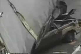 离奇的车祸，命大的司机，上辈子做了多少善事才有今天视频封面