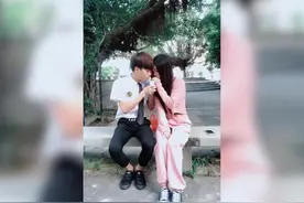 情侣间三种最浪漫的喝奶方式，你们属于哪一种