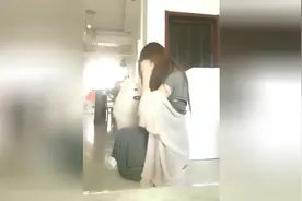 女主人刚回家萨摩就扑上去亲女主人，简直用灵魂在宠女主人视频封面