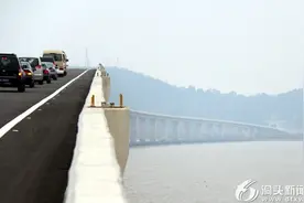 关于对洞头峡跨海特大桥实施封道施工的通告图片