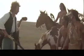 军人吃生肉，获得原始部落认可，就算语言不通都不是问题视频封面