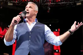 《RAW 2016.04.12》战报：DA Asylum开播，罗曼组队怀亚特图片