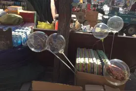 衡水街头现“网红气球” 高颜值背后藏隐患图片