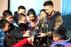 辽宁海警：警营开放邀来一群“小兵迷”图片