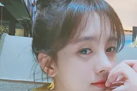 鞠婧祎改微博名正式选择单飞：再次见面 我是鞠婧祎图片