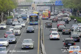 合肥交警：违法占用公交车道 将被罚款100元图片