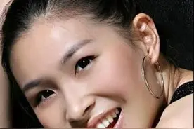 她是二炮部队当家女歌手，姚贝娜说，我的水平远不如她图片